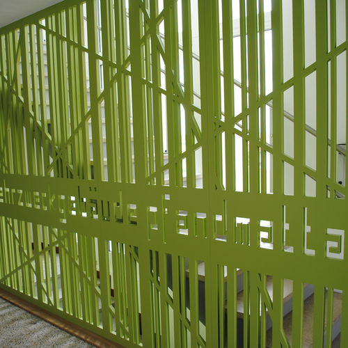 Barandilla de MDF - Pfandmatta - Bruag Design Factory AG - con barrotes / de interior / para escalera
