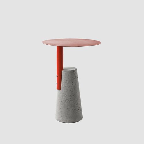 Mesita auxiliar contemporánea - BAI - BENTU DESIGN - de hormigón / con base metálica / redonda