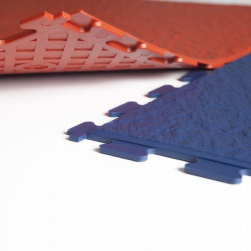 Pavimento de PVC - R-TILE™ SLATE INTERLOCKING  - R-Tek Manufacturing - de interior / para habitación húmeda / residencial