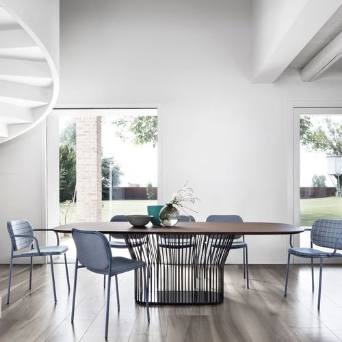 Mesa contemporánea - RAY 0144 - Traba' - de madera / con base metálica / rectangular