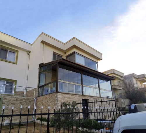 Ventana de aluminio - BALCONY GLAZING WITH GLASS RAILING - BKS balcony glazing systems - plegable / de 2 batientes / de 1 batiente