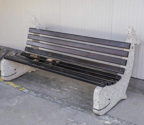 Banco público de diseño original - WHALE - Encho Enchev - ETE - de madera / de hormigón de alto rendimiento / de hormigón reforzado con fibra