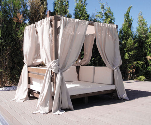 Cama de jardín con dosel - Chill Out - Extruplas - de matrimonio / contemporánea / con protección solar