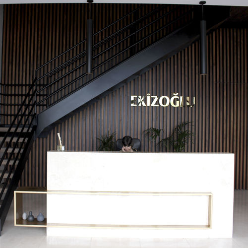 Escritorio contemporáneo - Tugra Mobilya - de madera / modular / para el sector profesional