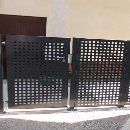 Portón abatible - PEDESTRIAN - Ograje Kočevar - de acero galvanizado