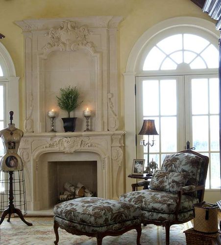 Trumeau para chimenea clásico de estilo Luis XIV - BOURGES - OVERMANTEL - Tartaruga Design Inc - de piedra / blanco