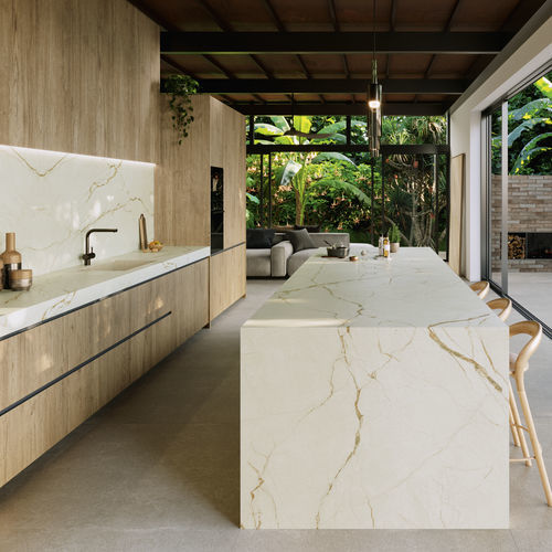 Baldosa de piedra sinterizada - COVERLAM TOP - CANELA ROMA - GRESPANIA CERAMICA - acabado satinado / de interior / de exterior