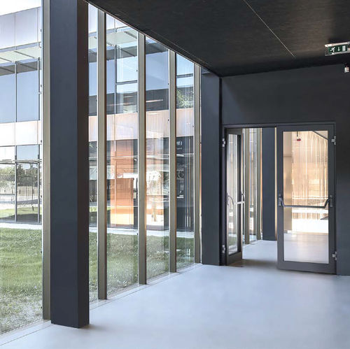 Puerta de interior - PYROAL - TECHNAL - de vidrio / de aluminio / abatible