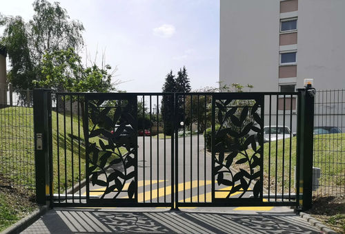 Portón giratorio - FLORILEGE™ - NORMACLO - de aluminio / de acero galvanizado / de acero con revestimiento en polvo