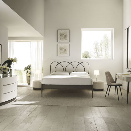 Cama de matrimonio - HELIOS - CANTORI - clásica / de metal / 160x200 cm