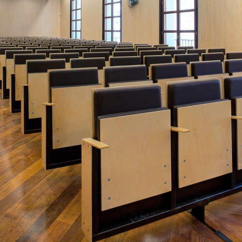 Butaca de auditorio contemporáneo - PLIEE - ALISMOBILE - de tejido / de madera / de poliuretano