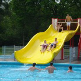Tobogán acuático giratorio - VARIOPOOL B.V. - recto / para parque acuático / para piscina pública
