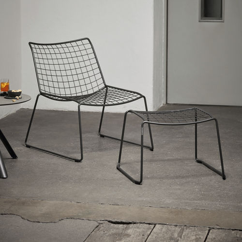 Sillón de estilo industrial - RACKET - WEISHÄUPL Möbelwerkstätten GmbH - de acero inoxidable / con reposapiés / apilable