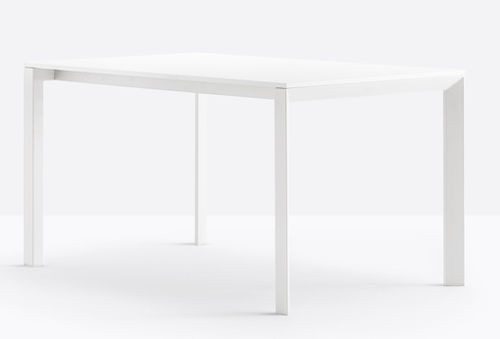 Mesa contemporánea - MORE TMO - PEDRALI - de melamina / con base de acero / rectangular