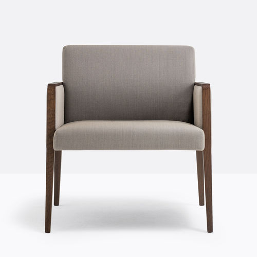 Sillón contemporáneo - JIL 521 - PEDRALI - de cuero / de tejido / de roble
