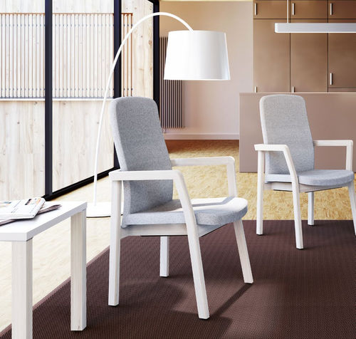 Sillón de visita contemporáneo - Embla - Kusch & Co - de tejido / de haya / de madera tintada