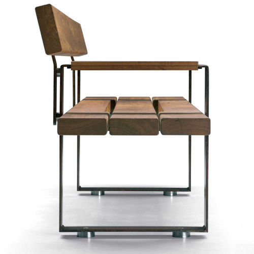 Banco público contemporáneo - BULL - METALCO - de madera de frondosa / de alerce / de acero con revestimiento en polvo