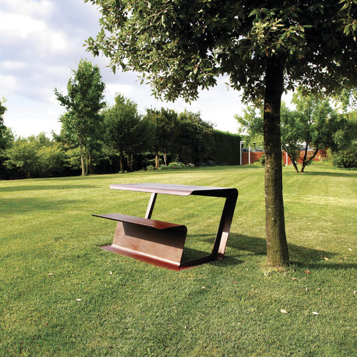 Mesa de pícnic contemporánea - MERENDA - METALCO - de acero Corten / de acero pintado / con base de acero pintado