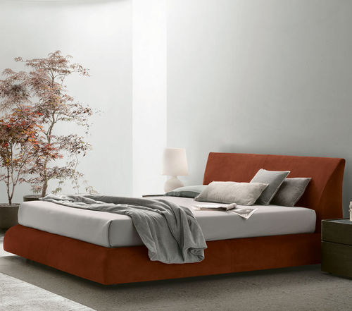 Cama de matrimonio - EROS - TOMASELLA INDUSTRIA MOBILI - contemporánea / tapizada / con cabecero