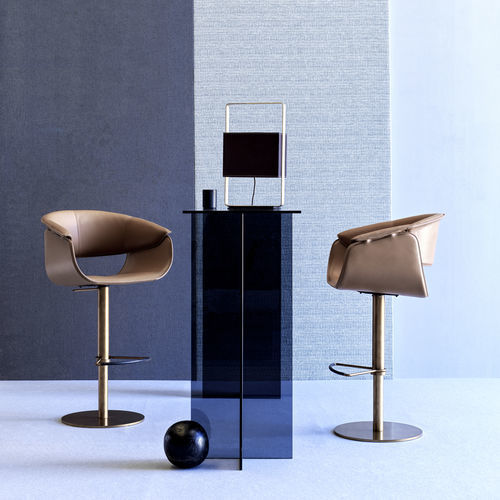 Taburete contemporáneo - AIRLUX BAR BT - fasem - de cuero / con base de acero / con base central