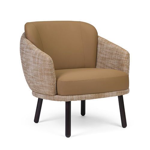 Sillón contemporáneo - COUTURE - Fenabel- The heart of seating - de tejido / de haya / marrón