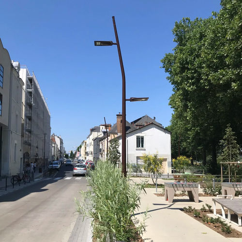 Farola urbana - Zelda - Eclatec - contemporánea / de aluminio / con difusor de vidrio templado