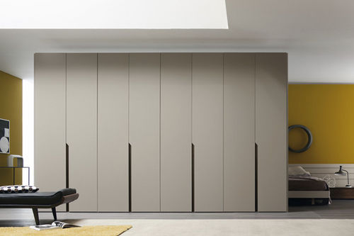 Armario contemporáneo - MULTIPLO - Le Monde Wood - de madera / con puertas batientes