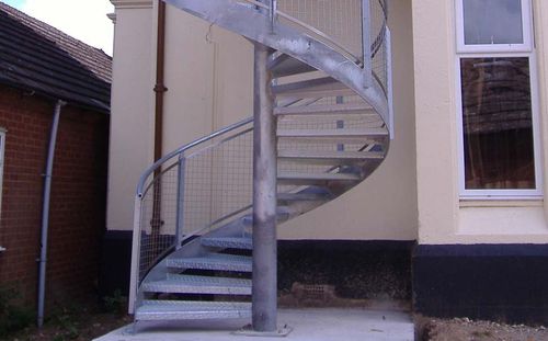 Escalera de caracol - SKILTS - Canal Engineering - contemporánea