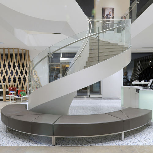 Escalera de calidad superior - SHUZ BY SCHMIT, VEENENDAAL - EeStairs - helicoidal / con peldaños de piedra / profesional