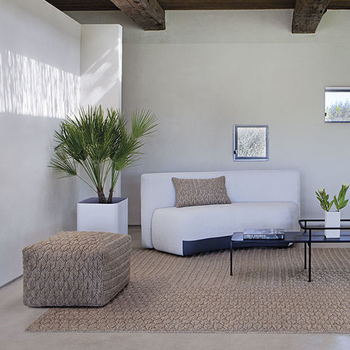 Puf contemporáneo - Chaddar - GAN RUGS - de lana / cuadrado / hecho a mano