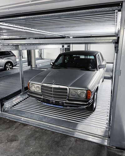 Sistema de aparcamiento con plataforma - TRENDVARIO 6300+ - KLAUS Multiparking GmbH - con ascensor