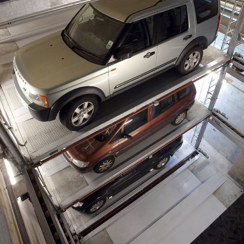 Sistema de aparcamiento con plataforma - MASTERVARIO F2 - KLAUS Multiparking GmbH - con ascensor