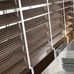 Persiana veneciana - Luxmader - para ventana / de madera / de vidrio acrílico