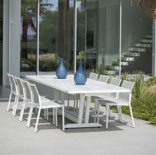 Mesa de comedor contemporánea - AMAKA - LES JARDINS - de aluminio / de HPL / rectangular