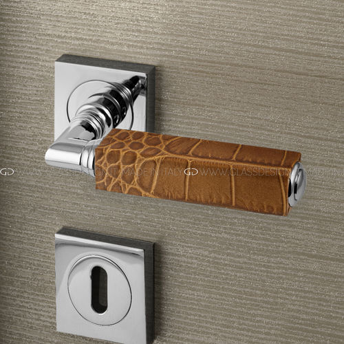 Tirador de puerta - Cube - GLASS DESIGN Srl - de latón / de cuero / contemporáneo