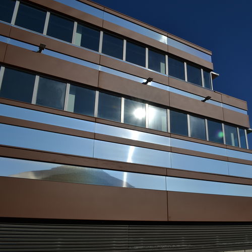 Revestimiento de fachada de paneles - MIRATEX® - MIRALU - en placas / de aluminio prelacado / de aluminio termolacado