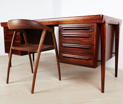 Escritorio de diseño escandinavo - 1960-69 - paere dansk - de madera / con almacenamiento / con 4 patas