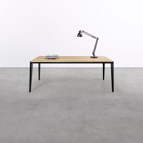 Mesa contemporánea - at_09 - Silvio Rohrmoser - de nogal / de fresno / de arce