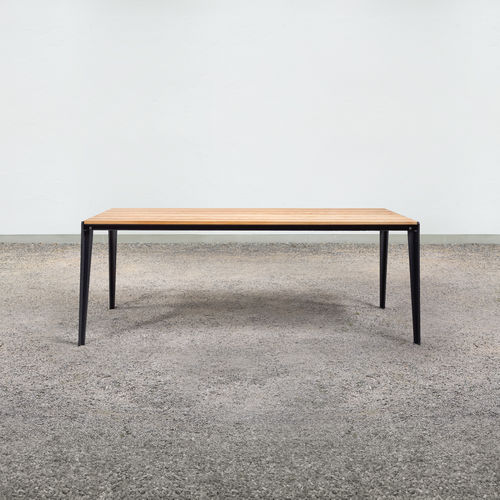 Mesa contemporánea - at_14 - Silvio Rohrmoser - de madera maciza / de alerce / de HPL