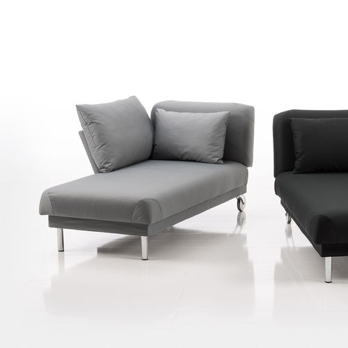 Diván contemporáneo - tam - bruehl - de tejido / con base de metal cromado / con base de madera