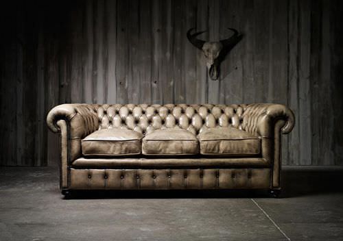 Sofá Chesterfield - WILLIAM BLAKE - Fleming & Howland - de cuero / marrón / 3 plazas