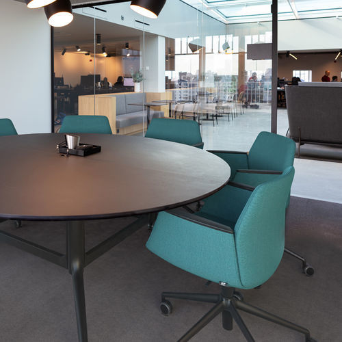 Silla de visita contemporánea - ALBA - ICF - de interior / de tejido / con base metálica