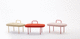 taburete contemporáneo / con base metálica / tapizado / rojo