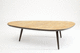 mesa de centro contemporánea / de madera / triangular / de interior