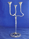 candelabro de metal plateado