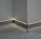 zócalo blanco / gris / de aluminio / luminoso