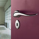 tirador de puerta / de aluminio / contemporáneo / acabado plateado