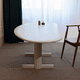 mesa de comedor contemporánea / de roble / epoxi / con base de roble