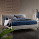 cama de matrimonio / contemporánea / tapizada / con cabecero tapizado