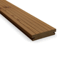 tarima de exterior de pino / de madera modificada / ranurada / antideslizante